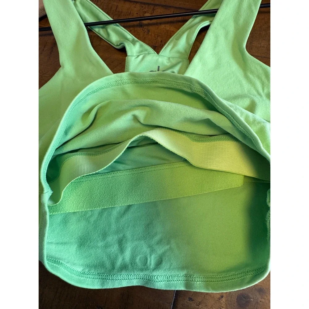 Alo Yoga Airbrush Real Bra Tank Lime Green Nylon Spandex V-Neck Cropped Yoga Top